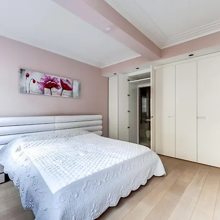 Tour Eifel - Av. De Suffren Id 303 * Paris